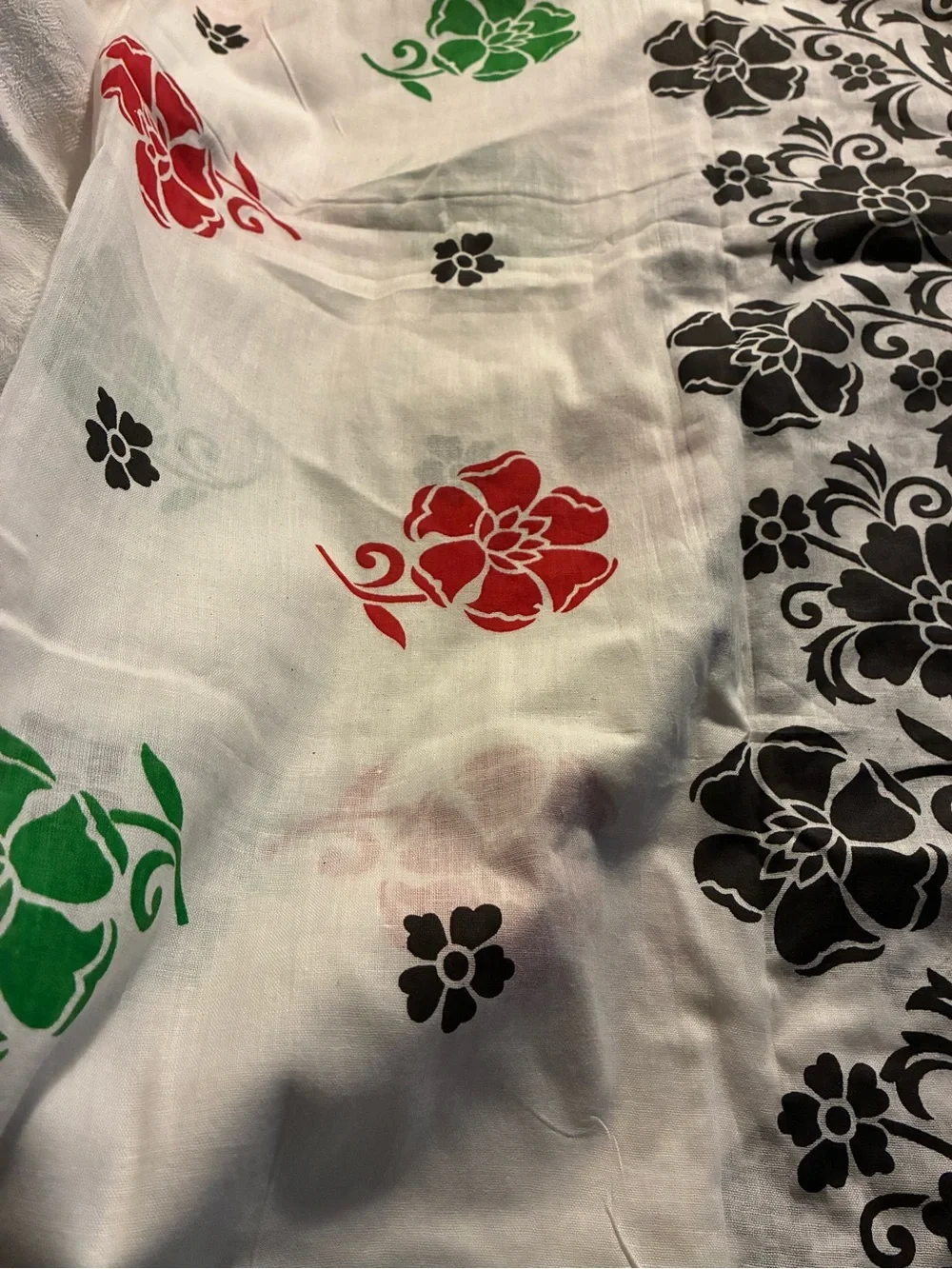 Floral Tassel Tablecloth White/ Red/Green/Black Accents Tablecloth Fits 65”X38”